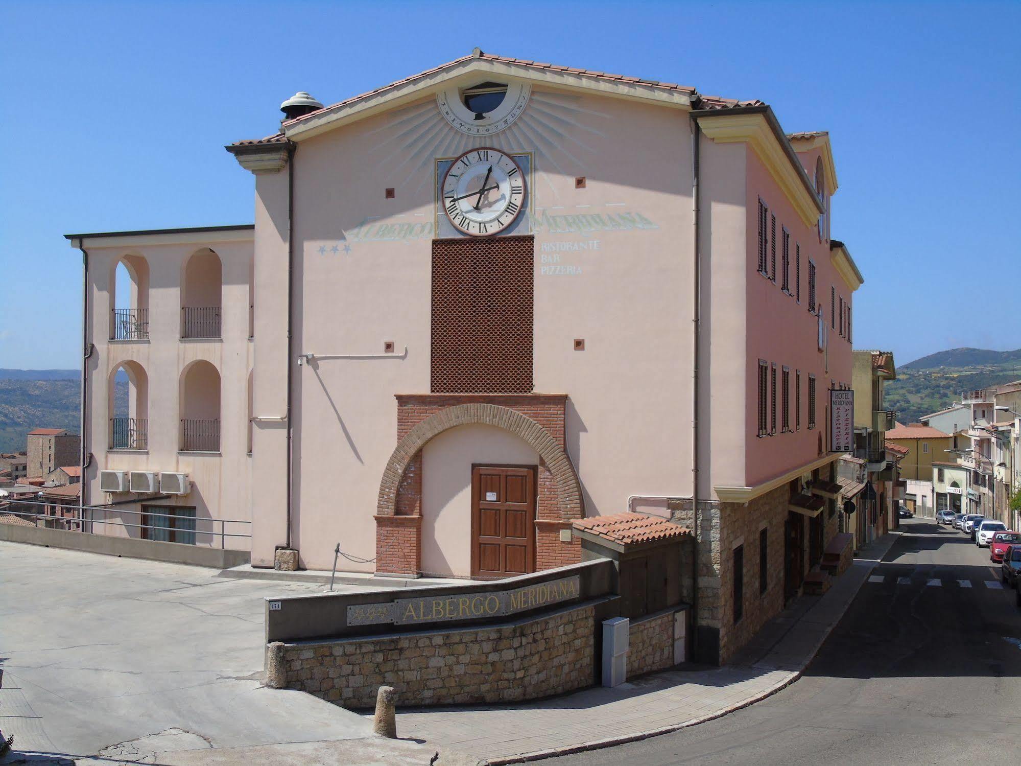 Hotel Meridiana Arbus Bagian luar foto