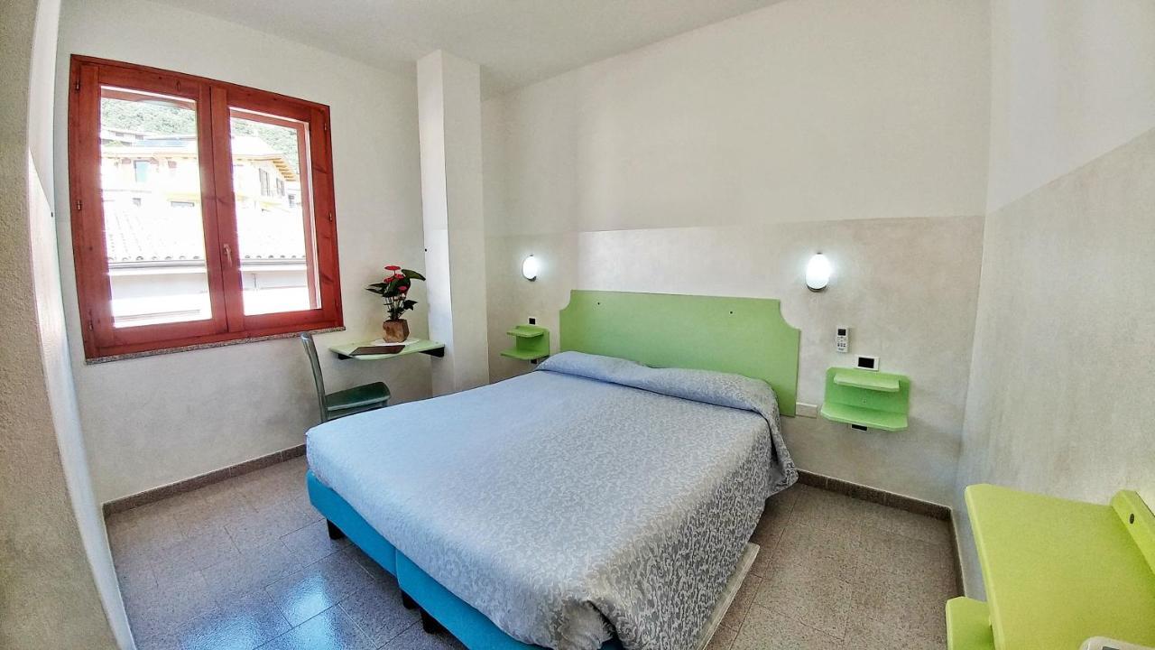 Hotel Meridiana Arbus Bagian luar foto